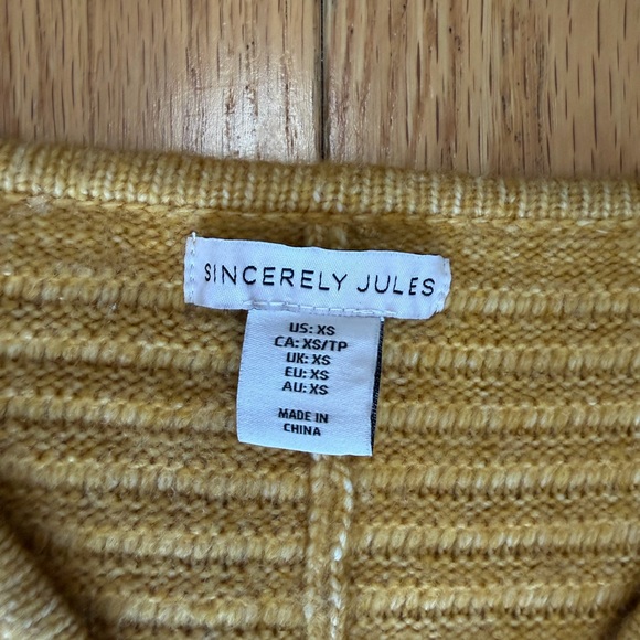 NWT Sincerely Jules Mustard Yellow Sweater - Picture 2 of 3